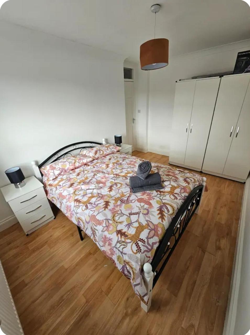 New Flat Next The Tube And Connections To The Centre Lejlighed London Eksteriør billede